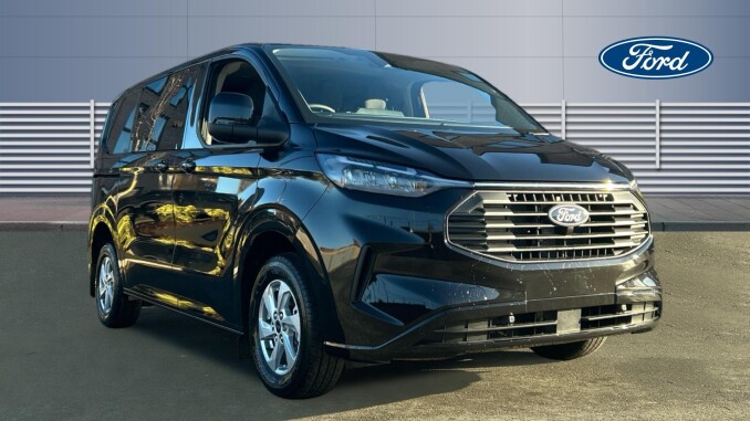 Ford Transit Custom 320 L1 Diesel Fwd 2.0 EcoBlue 150ps H1 Double Cab Van Limited - Image 1